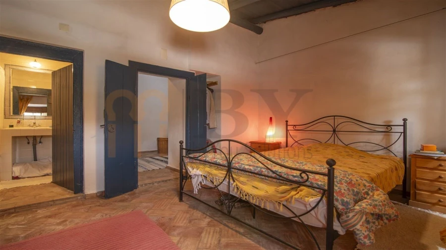 Moradia T4 para Venda em Santana de Cambas Foto 9