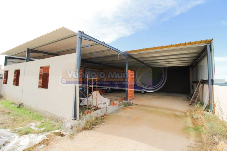Armazém para Venda em Salvaterra de Magos e Foros de Salvaterra Foto 3