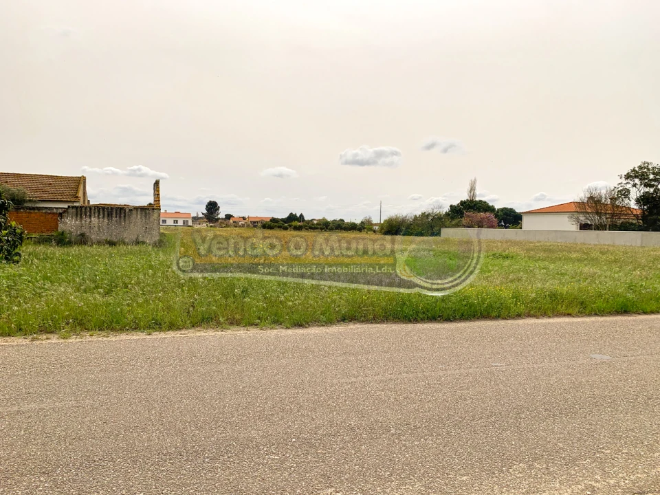 Terreno para Venda em Salvaterra de Magos e Foros de Salvaterra Foto 1