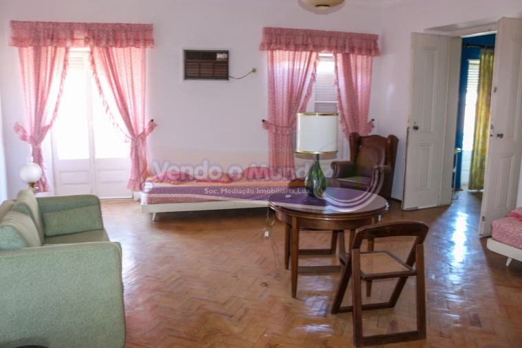 Prédio para Venda em Mora Foto 14