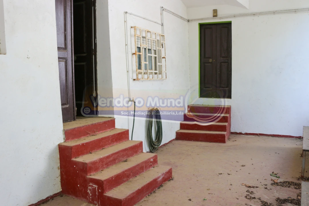 Prédio para Venda em Mora Foto 9