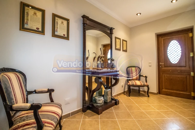 Moradia T5 para Venda em Samora Correia Foto 3