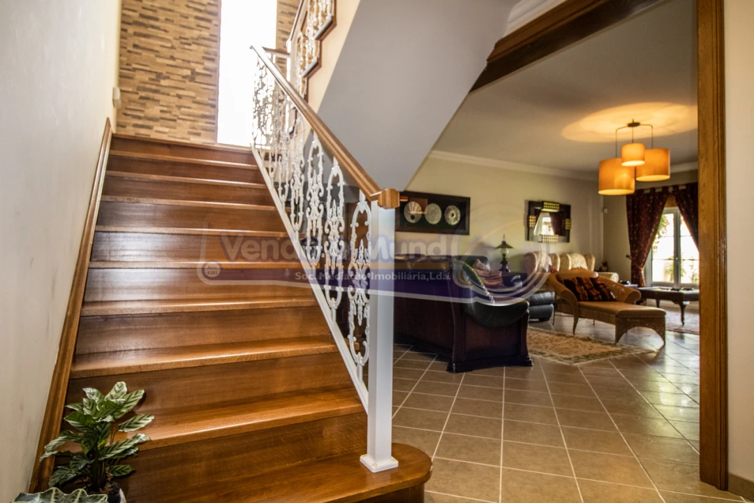 Moradia T5 para Venda em Samora Correia Foto 18