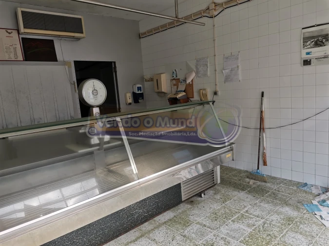 Loja para Venda em Cabeção Foto 6