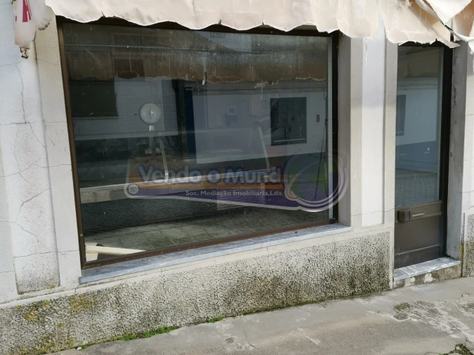 Loja para Venda em Cabeção Foto 2