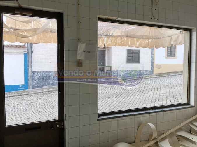 Loja para Venda em Cabeção Foto 4