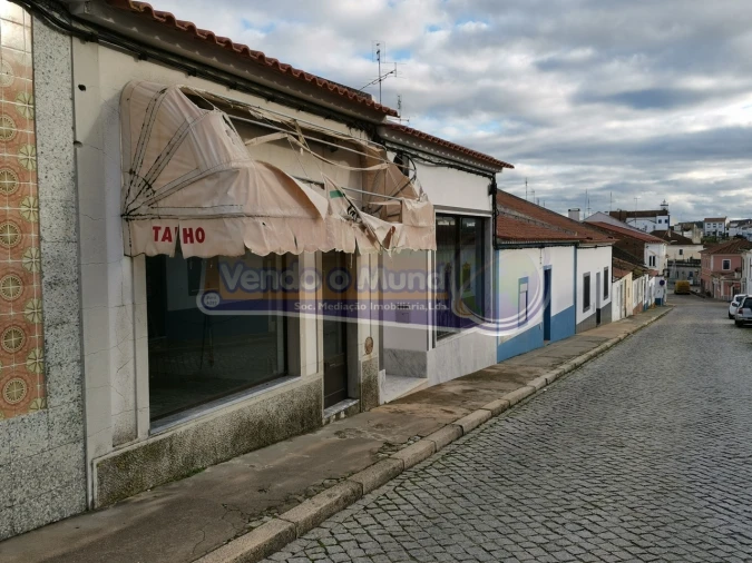 Loja para Venda em Cabeção Foto 3