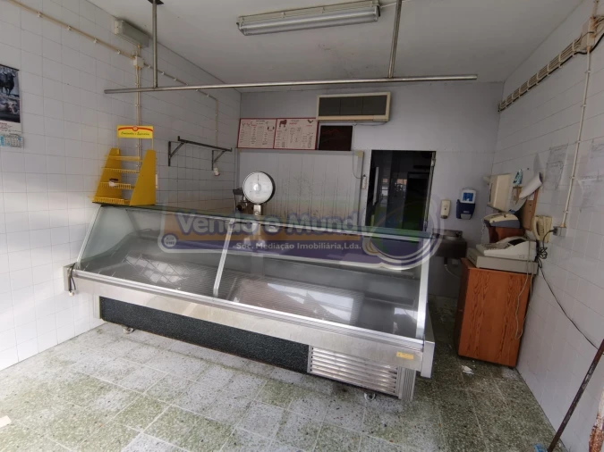 Loja para Venda em Cabeção Foto 7