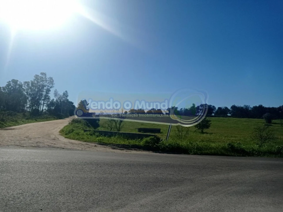 Terreno para Venda em Salvaterra de Magos e Foros de Salvaterra Foto 1