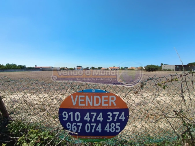Terreno para Venda em Benavente