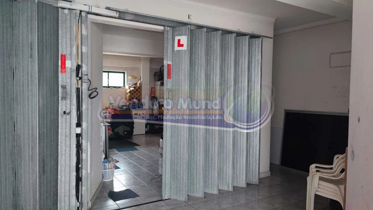 Garagem para Venda em Samora Correia Foto 2