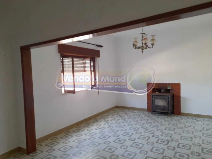 Moradia T3 para Venda em Biscainho Foto 5