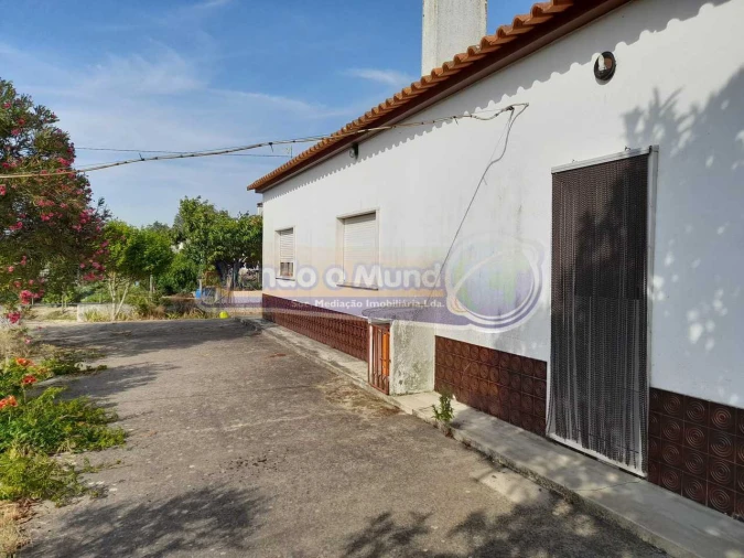 Moradia T3 para Venda em Biscainho Foto 2