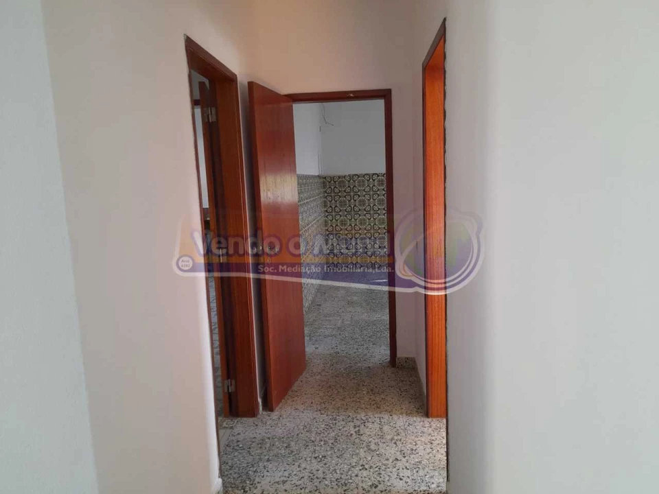 Moradia T3 para Venda em Biscainho Foto 6