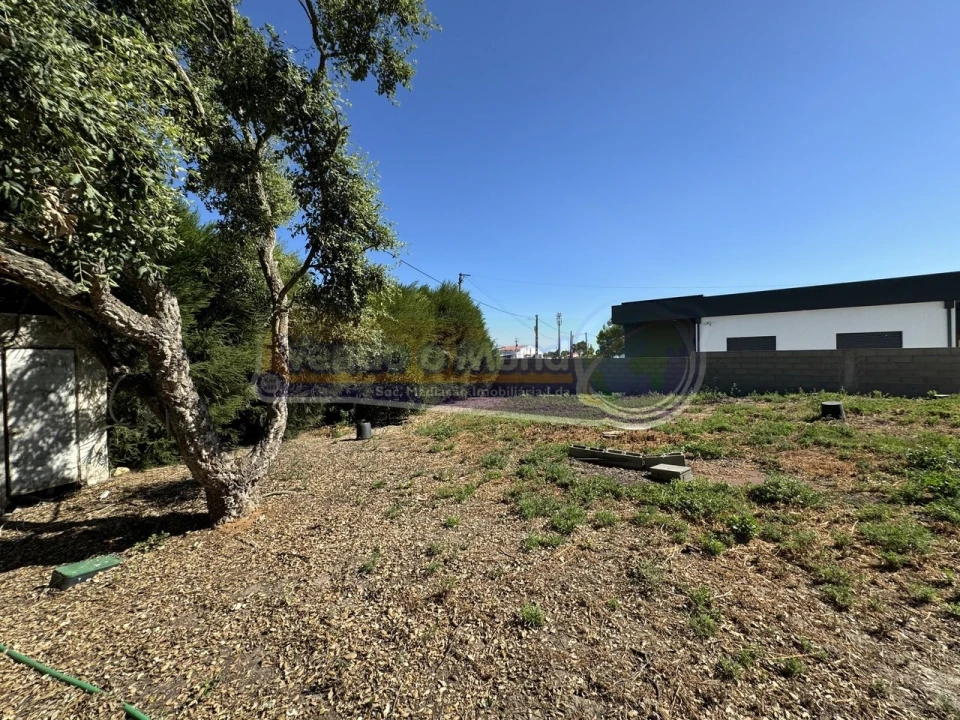 Terreno para Venda em Samora Correia Foto 2