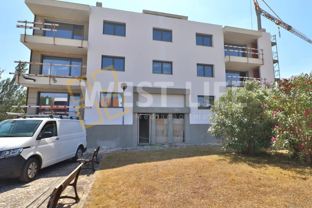 Apartamento T3 para Venda em Ramalhal Foto 2