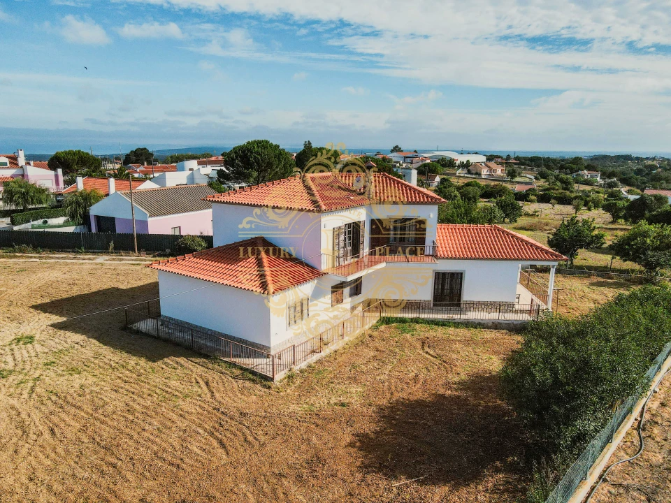 Moradia T3 para Venda em Sesimbra (Castelo) Foto 1