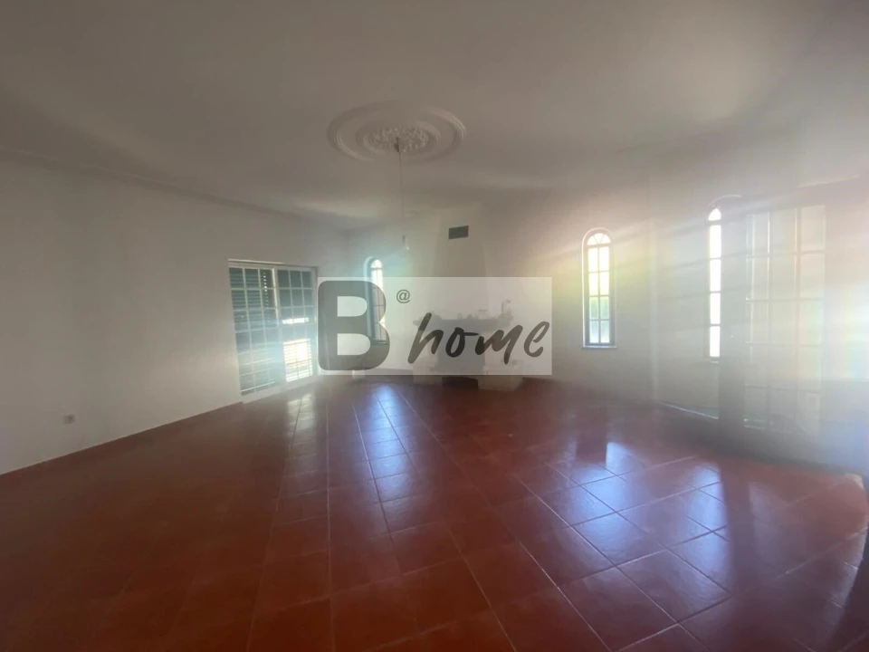 Moradia T3 para Venda em Charneca de Caparica e Sobreda Foto 4