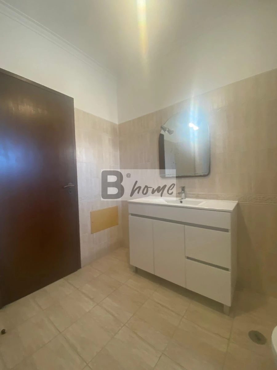 Moradia T3 para Venda em Charneca de Caparica e Sobreda Foto 12