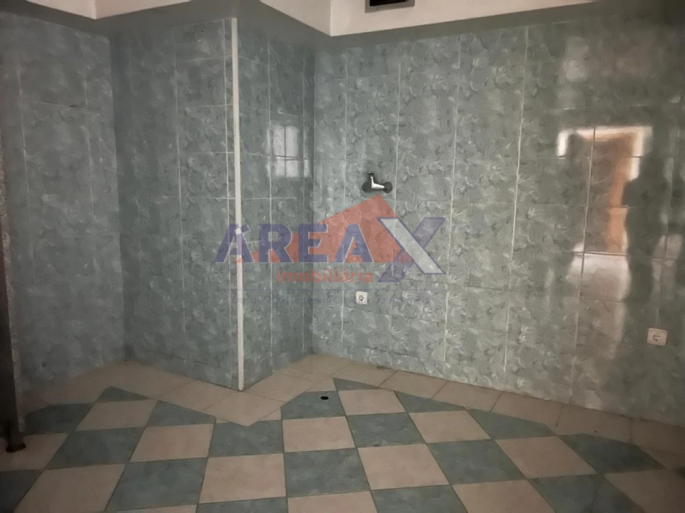 Loja para Venda em O. Azeméis, Riba-Ul, Ul, Macinhata Seixa, Madail Foto 7