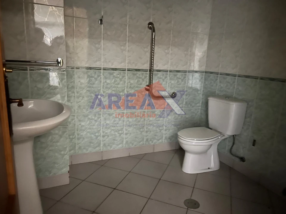 Loja para Venda em O. Azeméis, Riba-Ul, Ul, Macinhata Seixa, Madail Foto 21