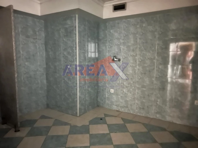 Loja para Venda em O. Azeméis, Riba-Ul, Ul, Macinhata Seixa, Madail Foto 12