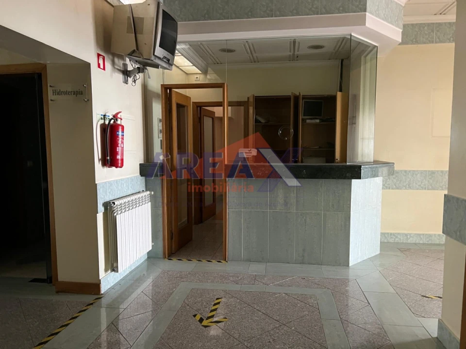 Loja para Arrendamento em O. Azeméis, Riba-Ul, Ul, Macinhata Seixa, Madail Foto 3