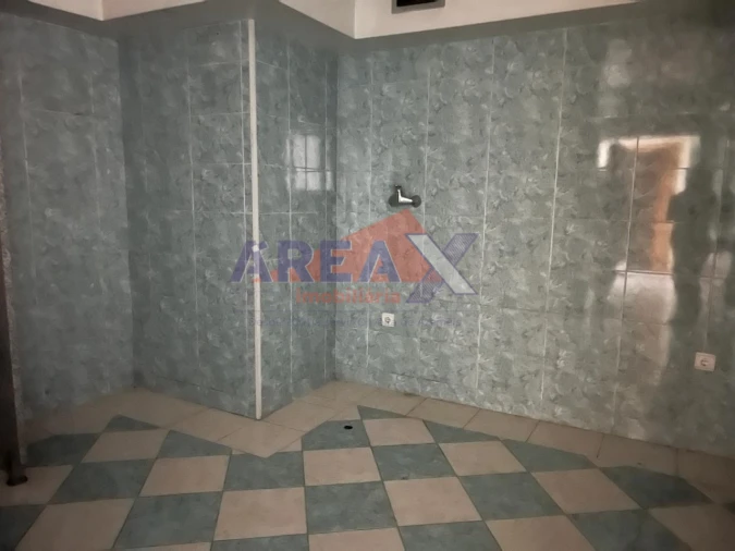 Loja para Arrendamento em O. Azeméis, Riba-Ul, Ul, Macinhata Seixa, Madail Foto 7