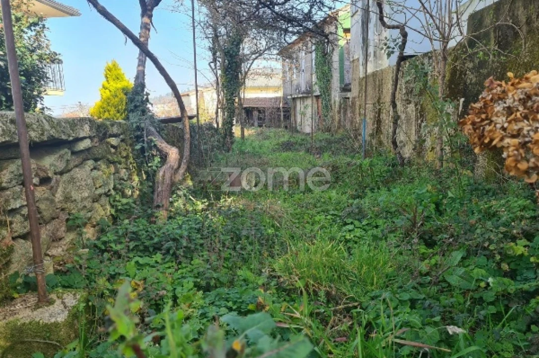 Moradia T5 para Venda em São Martinho das Chãs Foto 16