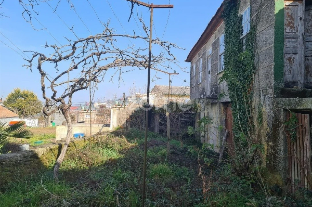 Moradia T5 para Venda em São Martinho das Chãs Foto 2