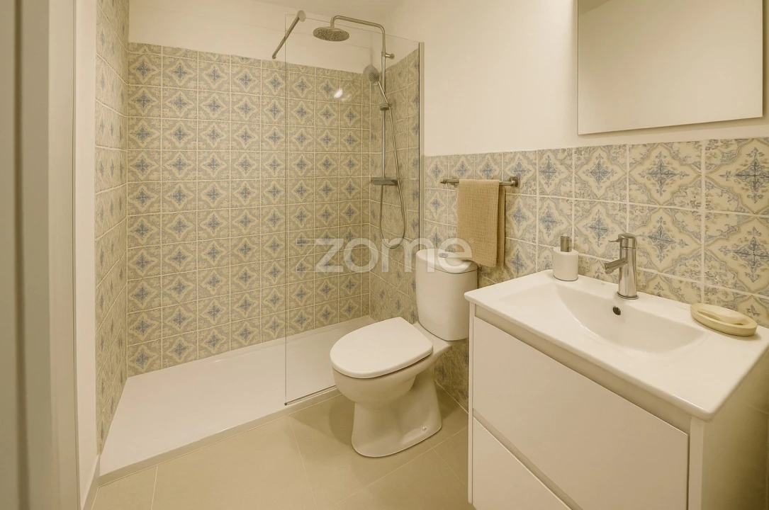 Moradia T5 para Venda em São Martinho das Chãs Foto 23