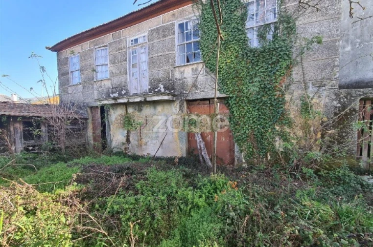 Moradia T5 para Venda em São Martinho das Chãs Foto 4