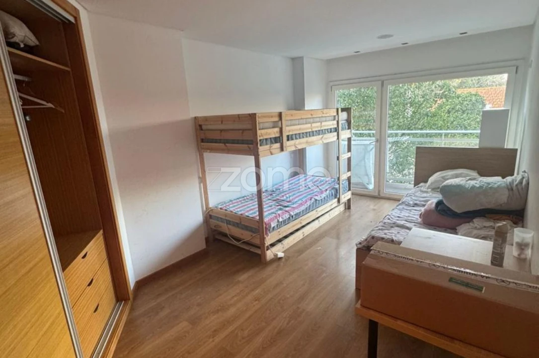 Apartamento T3 para Arrendamento em Venteira Foto 8