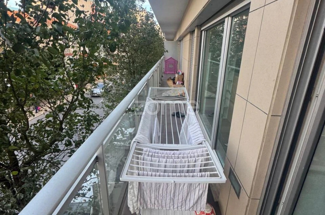 Apartamento T3 para Arrendamento em Venteira Foto 4