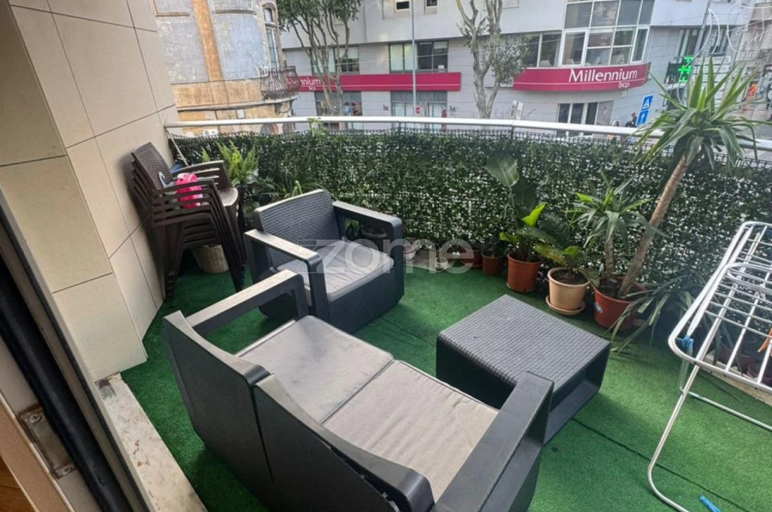 Apartamento T3 para Arrendamento em Venteira Foto 5