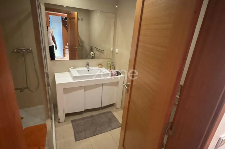 Apartamento T3 para Arrendamento em Venteira Foto 9