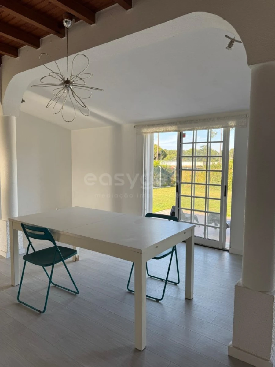 Quinta T4 para Venda em Azeitão (São Lourenço e São Simão) Foto 36