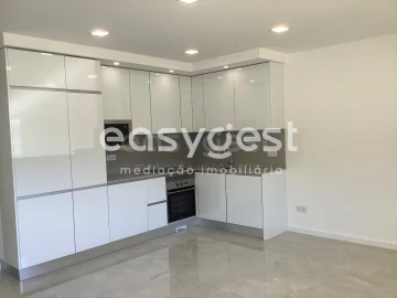 Apartamento T1 para Venda em Sesimbra (Santiago)