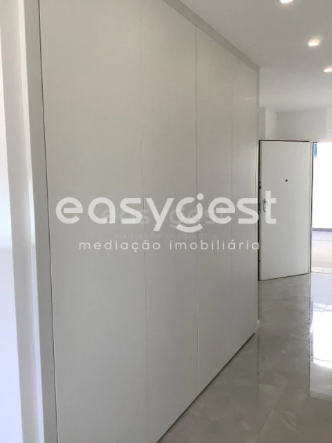 Apartamento T1 para Venda em Sesimbra (Santiago)