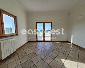 Moradia T5 para Venda em Sesimbra (Castelo)