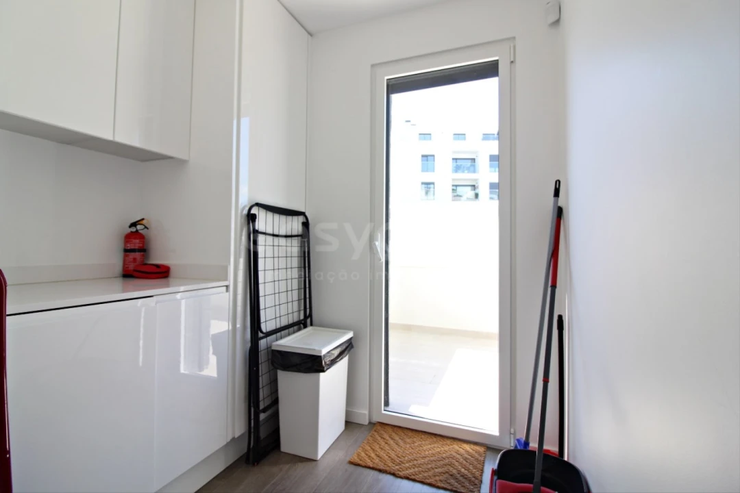 Apartamento T2 para Venda em Amora Foto 11