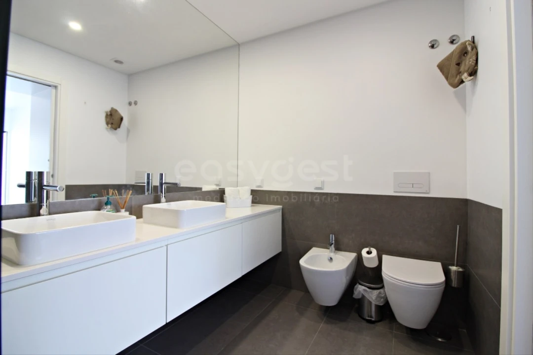 Apartamento T2 para Venda em Amora Foto 34