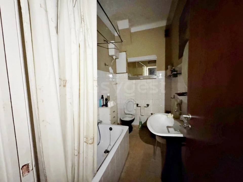 Apartamento T4 para Venda em Beato Foto 11