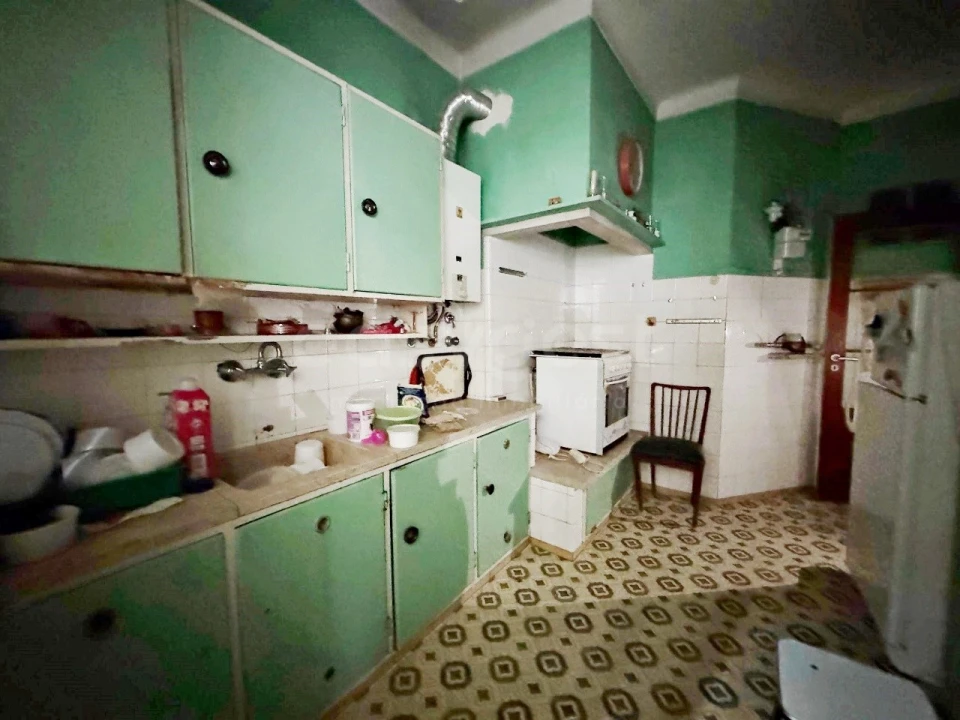 Apartamento T4 para Venda em Beato Foto 17
