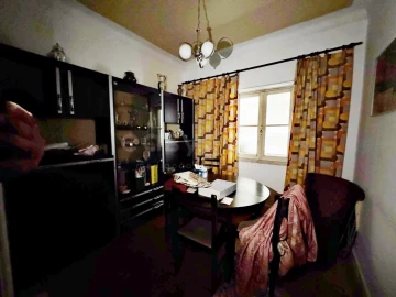 Apartamento T4 para Venda em Beato