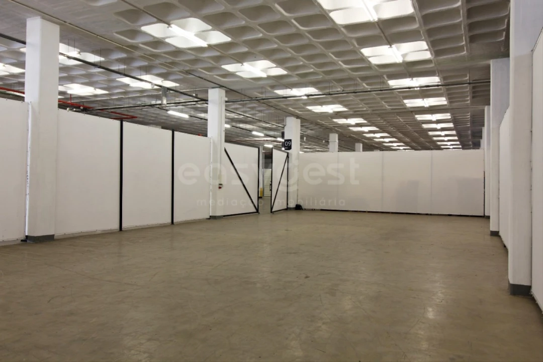 Armazém para Arrendamento em Alhos Vedros Foto 8