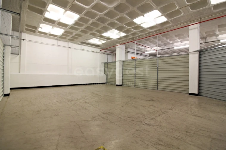 Armazém para Arrendamento em Alhos Vedros Foto 3