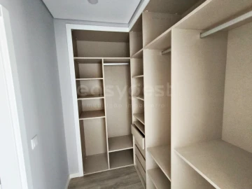 Moradia T4 para Venda em Fernao Ferro