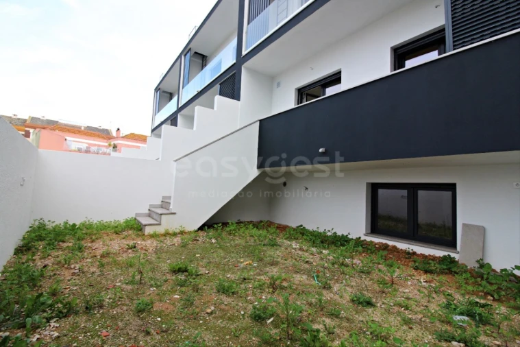 Moradia T4 para Venda em Amora Foto 41