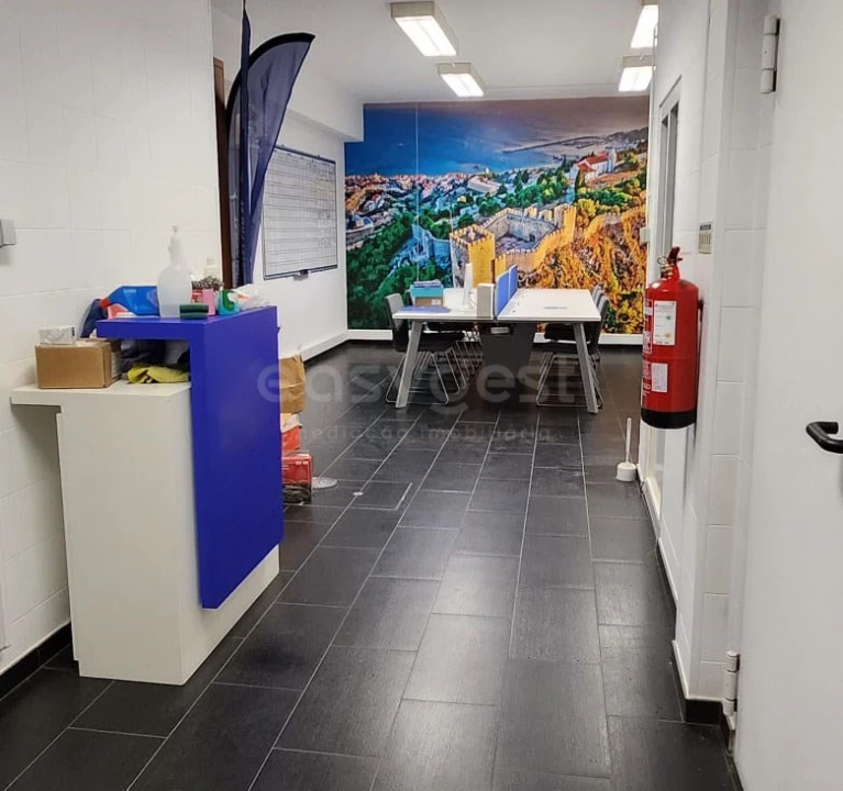 Loja para Arrendamento em Sesimbra (Castelo) Foto 5